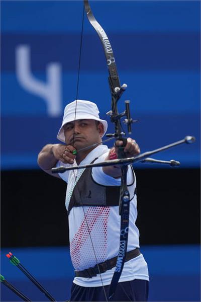 Paris Mem Recurve Ameri & Rahimi 24