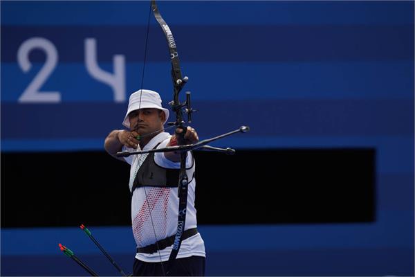 Paris Mem Recurve Ameri & Rahimi 8