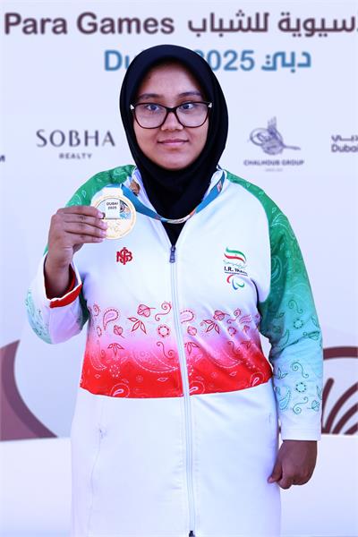 سیده نیایش رضوی