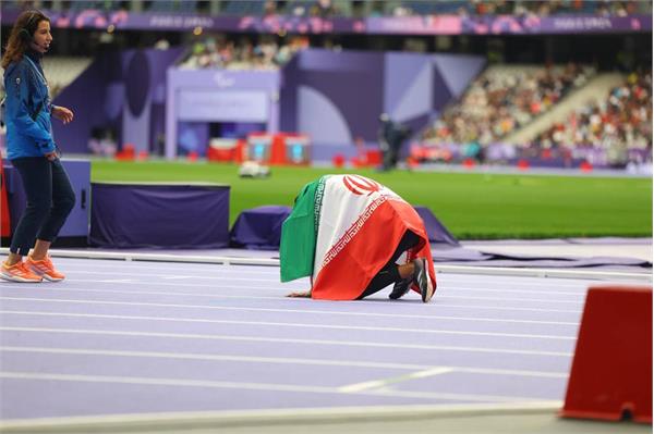 Hajar Safarzadeh Report Paris 13