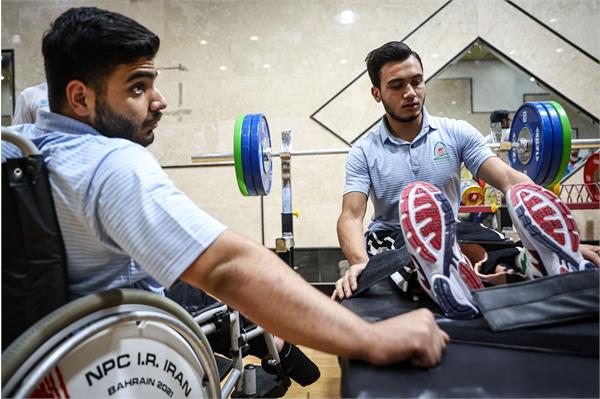 وزنه برداری جوانان  10