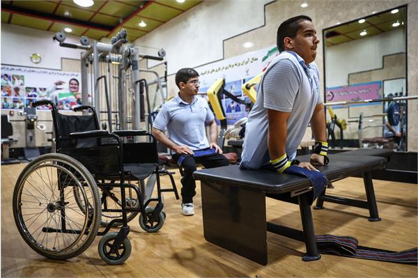 وزنه برداری جوانان  12