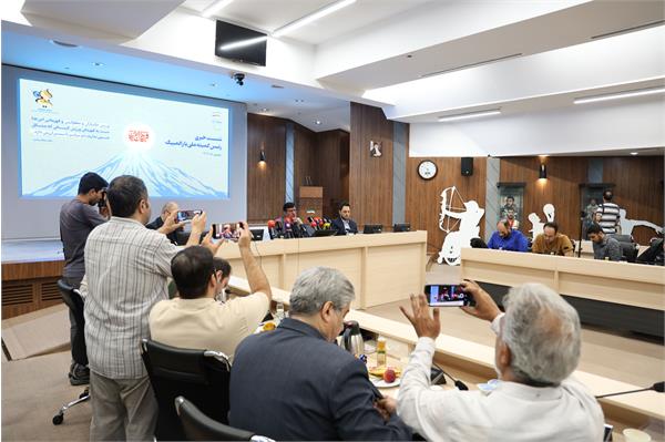 نشست خبری  39