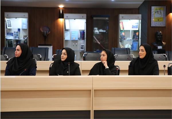 کارگاه اخلاق حرفه ای  8