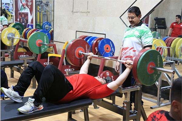 وزنه برداری  4