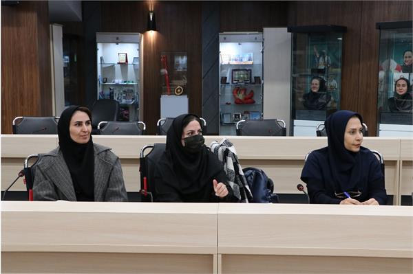 کارگاه اخلاق حرفه ای  40