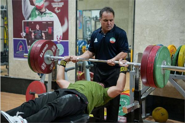 وزنه برداری جوانان  30