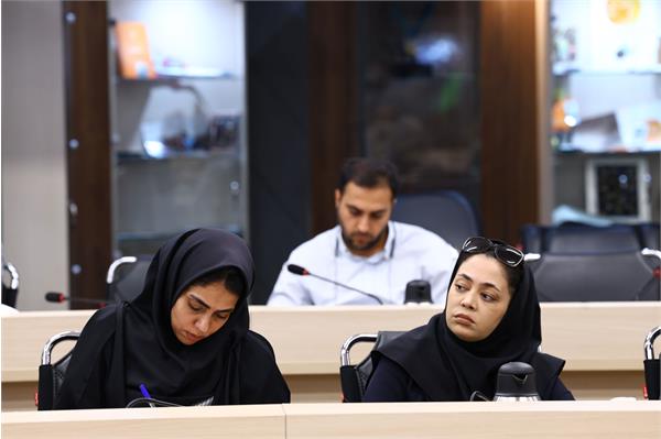نشست خبری  27