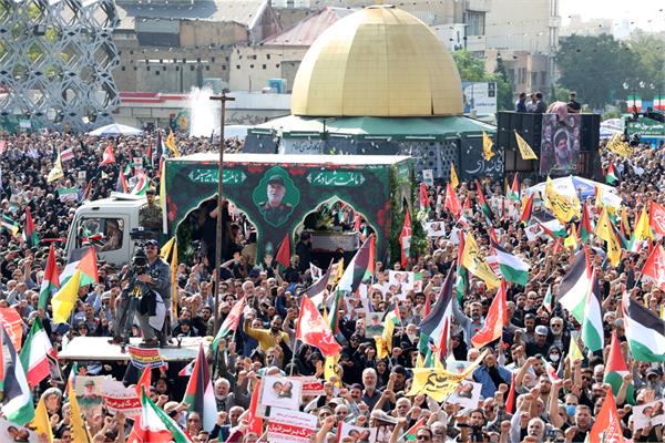 مراسم تشییع پیکر سردار شهید نیلفروشان  16