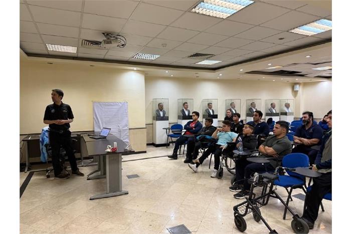 کارگاه آموزشی باز آموزی قوانین و مقررات داوری رشته پاراوزنه برداری