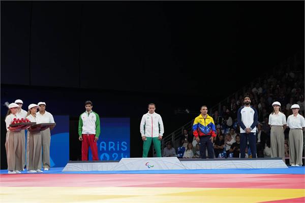 Meysam Banitaba Paris Silver 21