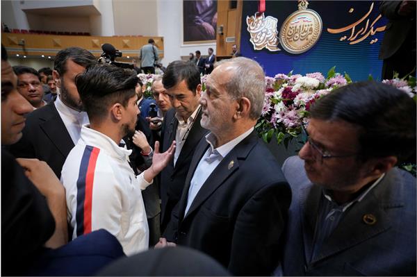 ریاست جمهوری 12