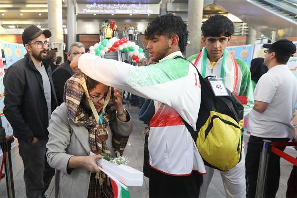 Iran Return from Dubai Mahdi Nasiri 17
