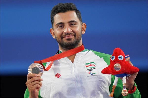 Paris Mem Recurve Ameri & Rahimi 7