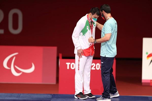 عزیزی مدال 3