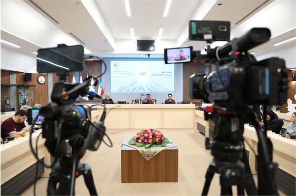 نشست خبری  40