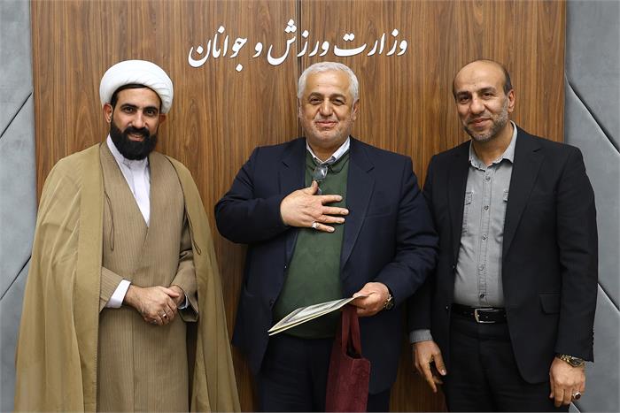 تجلیل از همکاران جانباز کمیته ملی پارالمپیک همزمان با اعیاد شعبانیه