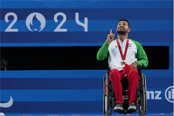 Paris Mem Recurve Ameri & Rahimi 19