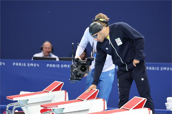 Swimming 2 Zeighami at Paris 3