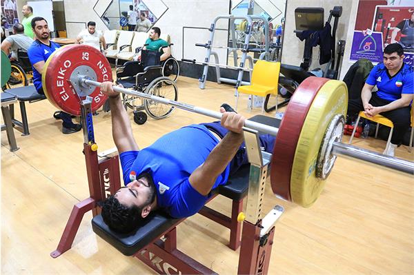 وزنه برداری  8