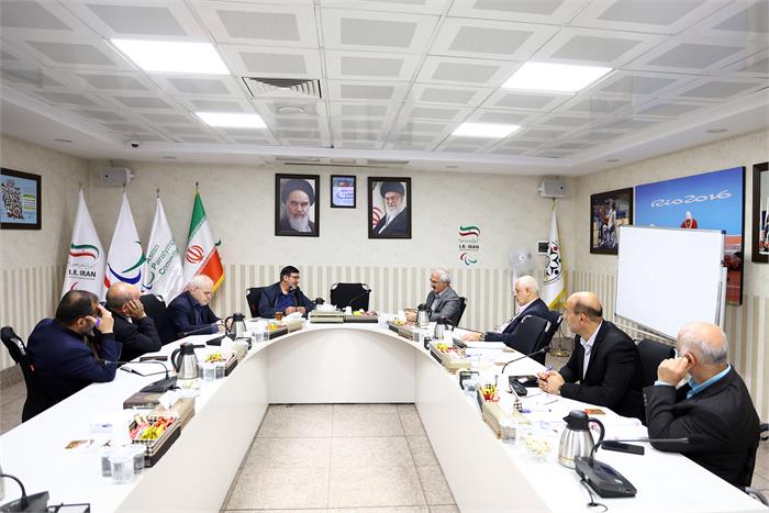 نشست مشترک کمیته پارالمپیک و بنیاد شهید برای ارتقای حضور جانبازان در ورزش