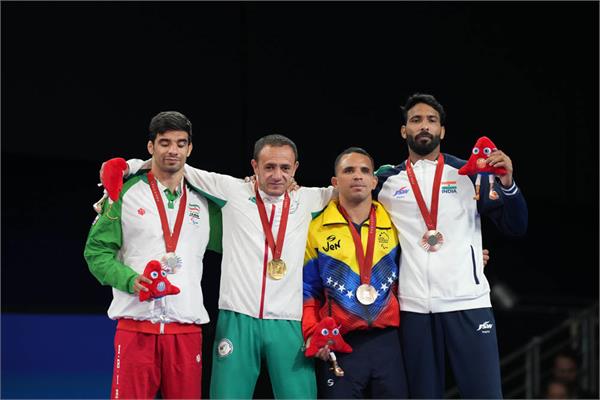 Meysam Banitaba Paris Silver 18