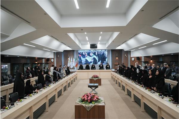 نشست بانوان  17