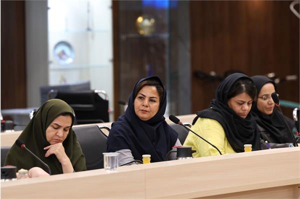 نشست خبری  31