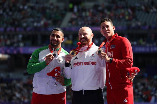 Ali Pirouj Silver & Nikparast Paris 7