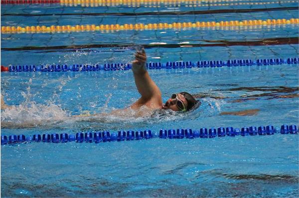 قهرمانی کشور شنا  18