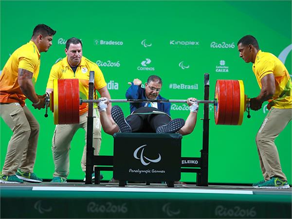 وزنه برداری-02