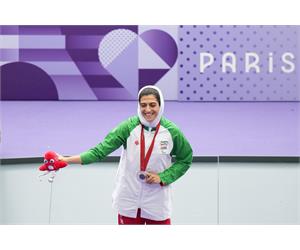 Hajar Safarzadeh Silver Paris 1000 3