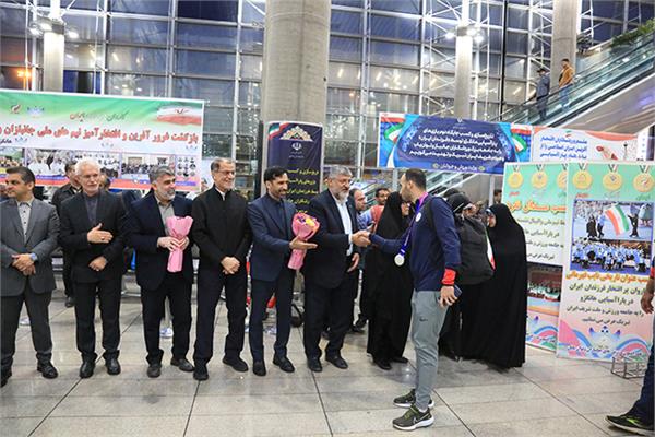 استقبال کاروان فرزندان ایران - بخش اول  16