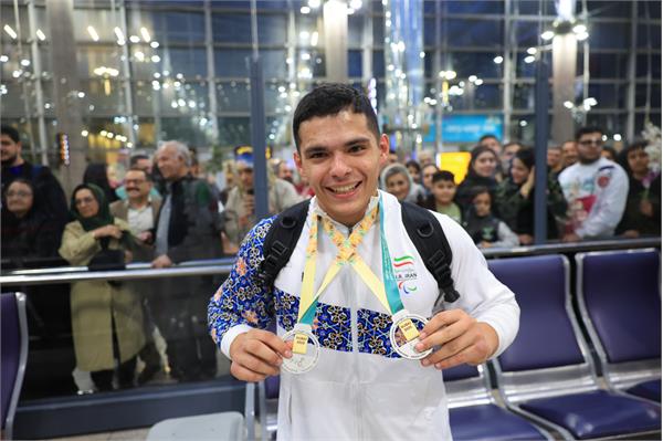 Delegation Return Dubai Mohammad Sadegh Nikgostar 40