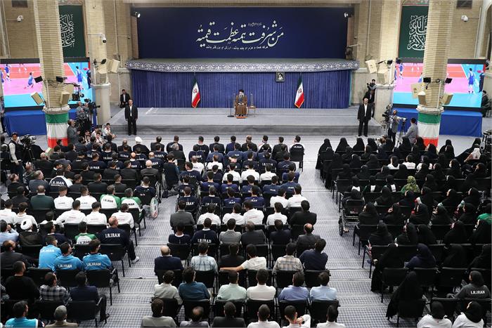قدردانی و عهد جامعه ورزش با رهبر معظم انقلاب: سربازان ایران در جنگ نرم خواهیم بود