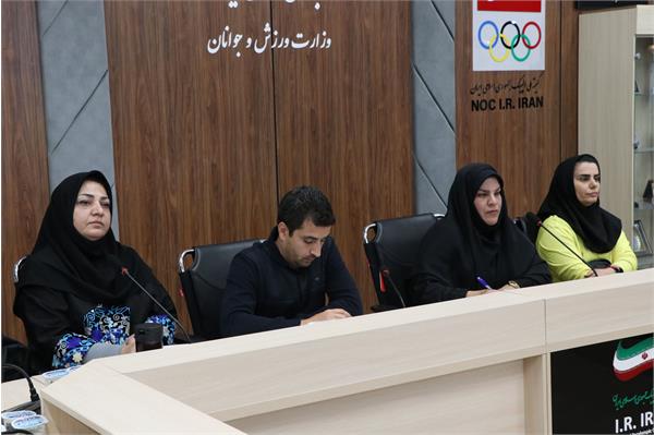 کارگاه اخلاق حرفه ای  18