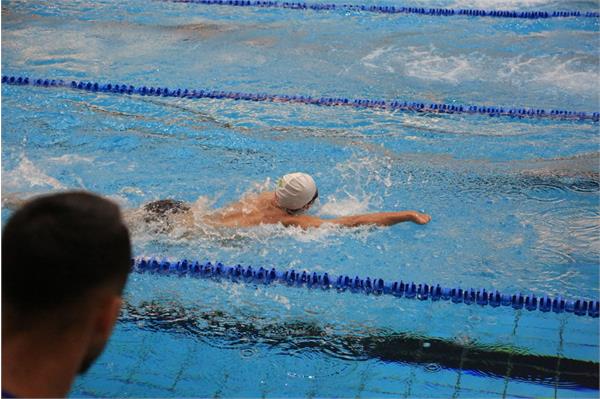 قهرمانی کشور شنا  39