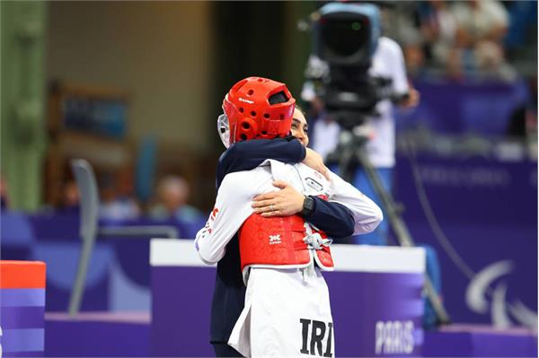 Paris Taekwondo Fem Competition 9
