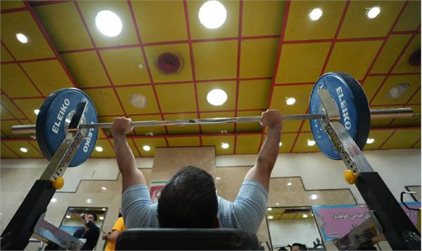 وزنه برداری جوانان  35