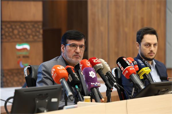 نشست خبری  35