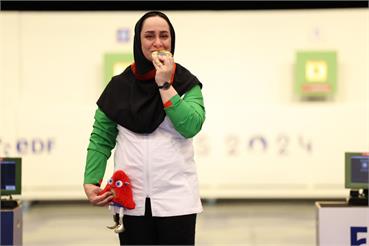 Sareh Javenmardi. zeinalzadeh.Paris. 11