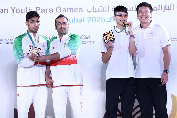 VI Swimming Horizontal Zeynal 1