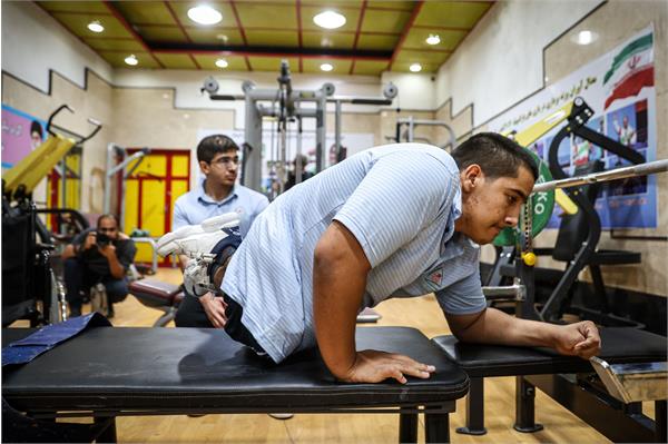 وزنه برداری جوانان  16