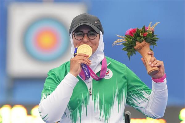 رقابت‌های پاراتیراندازی با کمان هانگژو 6