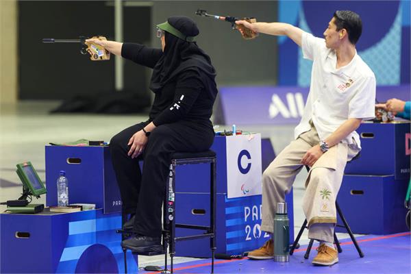 P4 Paris Javanmardi & Mirshafiei  15