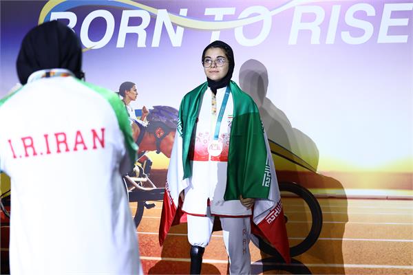 Para TT Podium Horiz 6