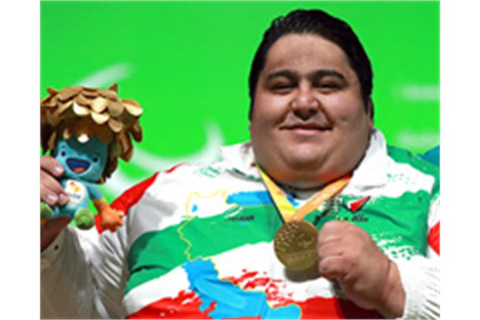 سیامند-رحمان---انتظار-نداشتند-رکورد-۳۱۰-کیلوگرم-را-ثبت-کنم