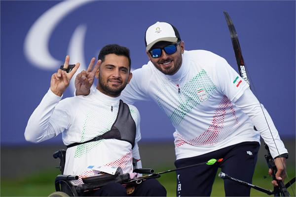 Paris Mem Recurve Ameri & Rahimi 10