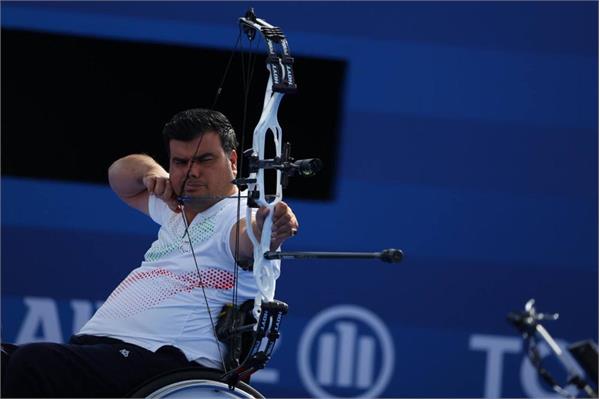 Mix Compound. Shahrestani .Paris 16