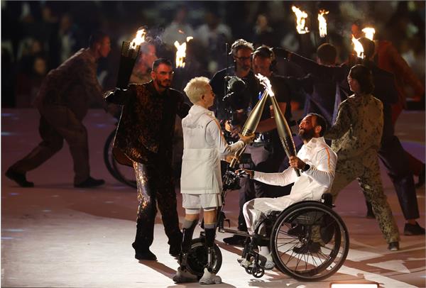 Farsi Paris Opening Getty 12